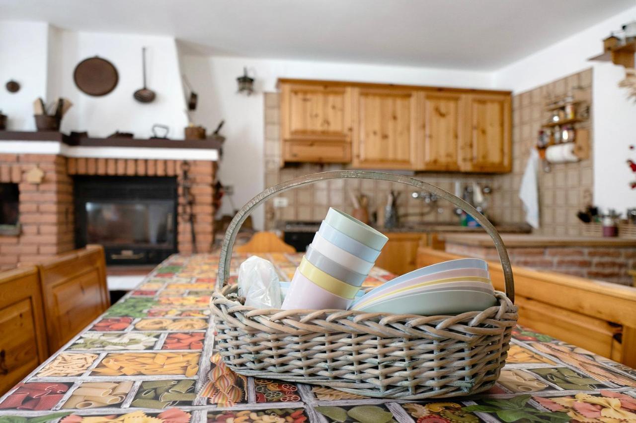 Ca De Baci Apartment Vessalico ภายนอก รูปภาพ