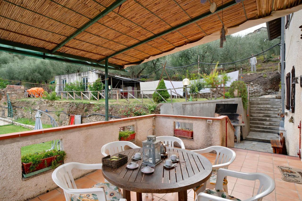 Ca De Baci Apartment Vessalico ภายนอก รูปภาพ